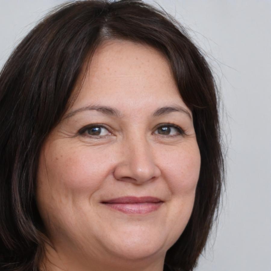 Portrait von Kursleiterin Lenja Vesper